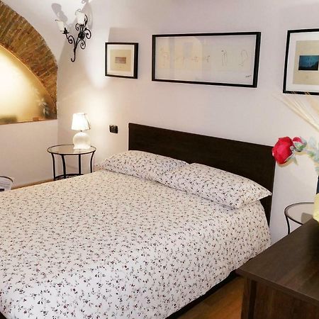 Villa L' Arcata a Montesanto Napoli Esterno foto